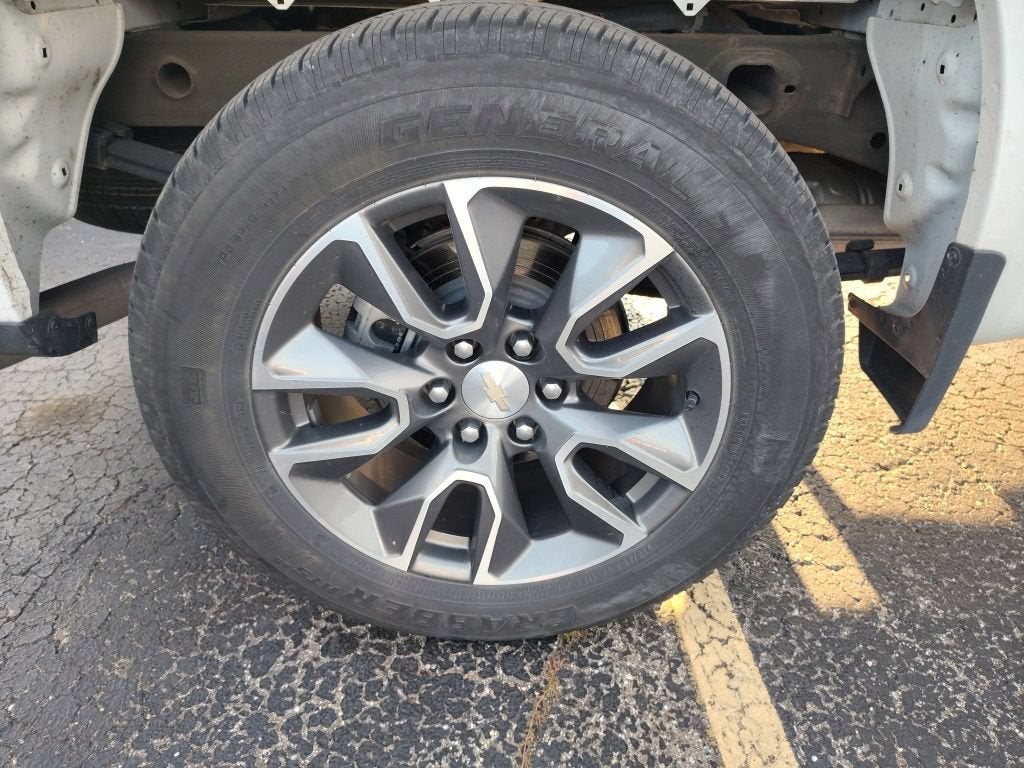 2023 Chevrolet Silverado 1500 LT (2FL)