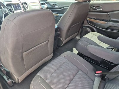2022 GMC Acadia SLE