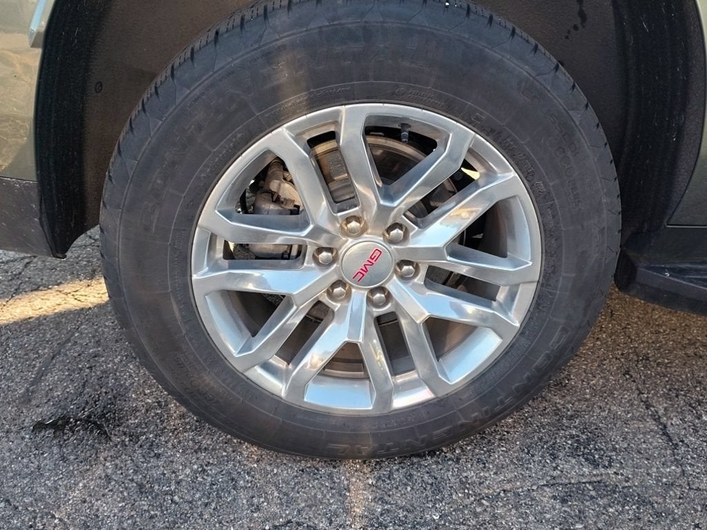 2023 GMC Yukon XL SLT