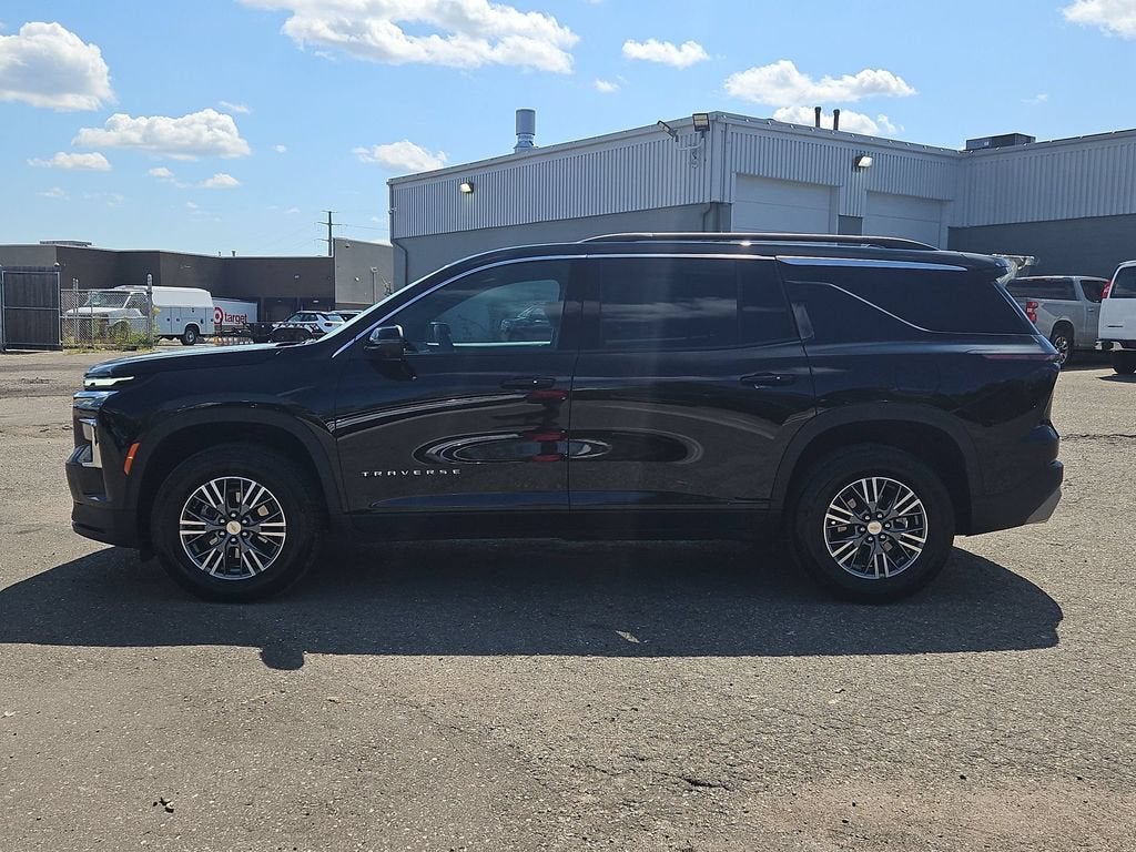 2024 Chevrolet Traverse LT
