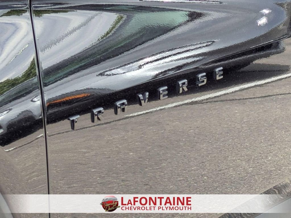 2023 Chevrolet Traverse LT Cloth