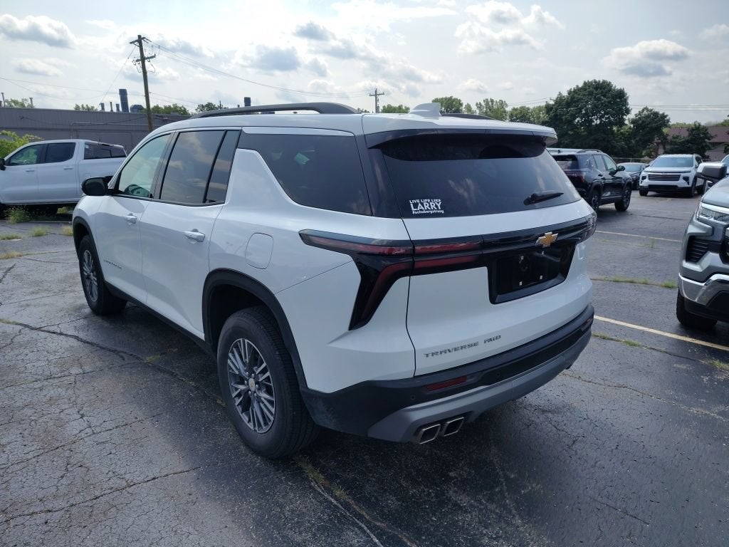 2025 Chevrolet Traverse LT
