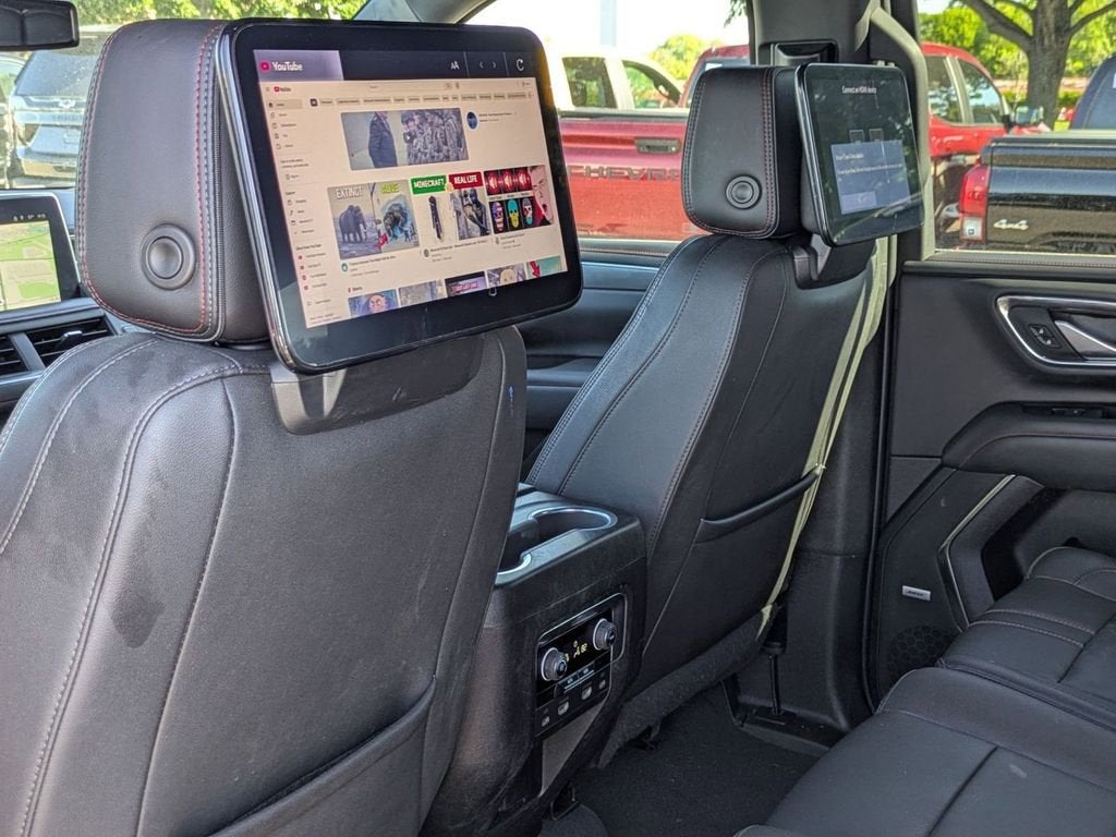 2023 Chevrolet Suburban RST