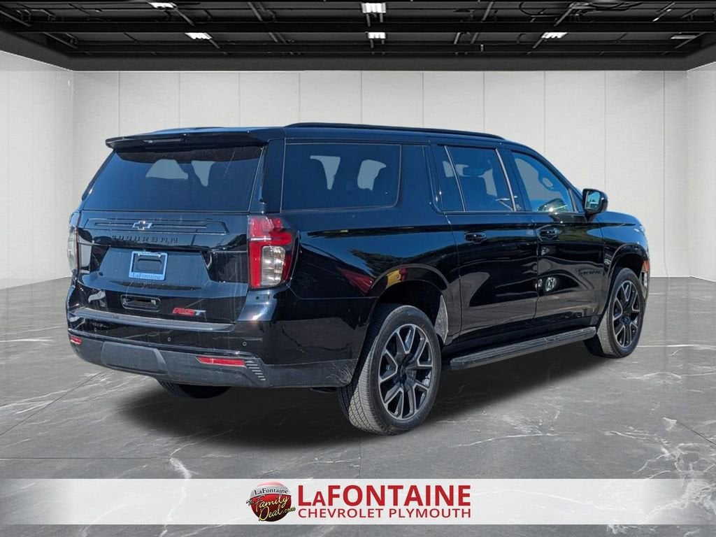 2023 Chevrolet Suburban RST
