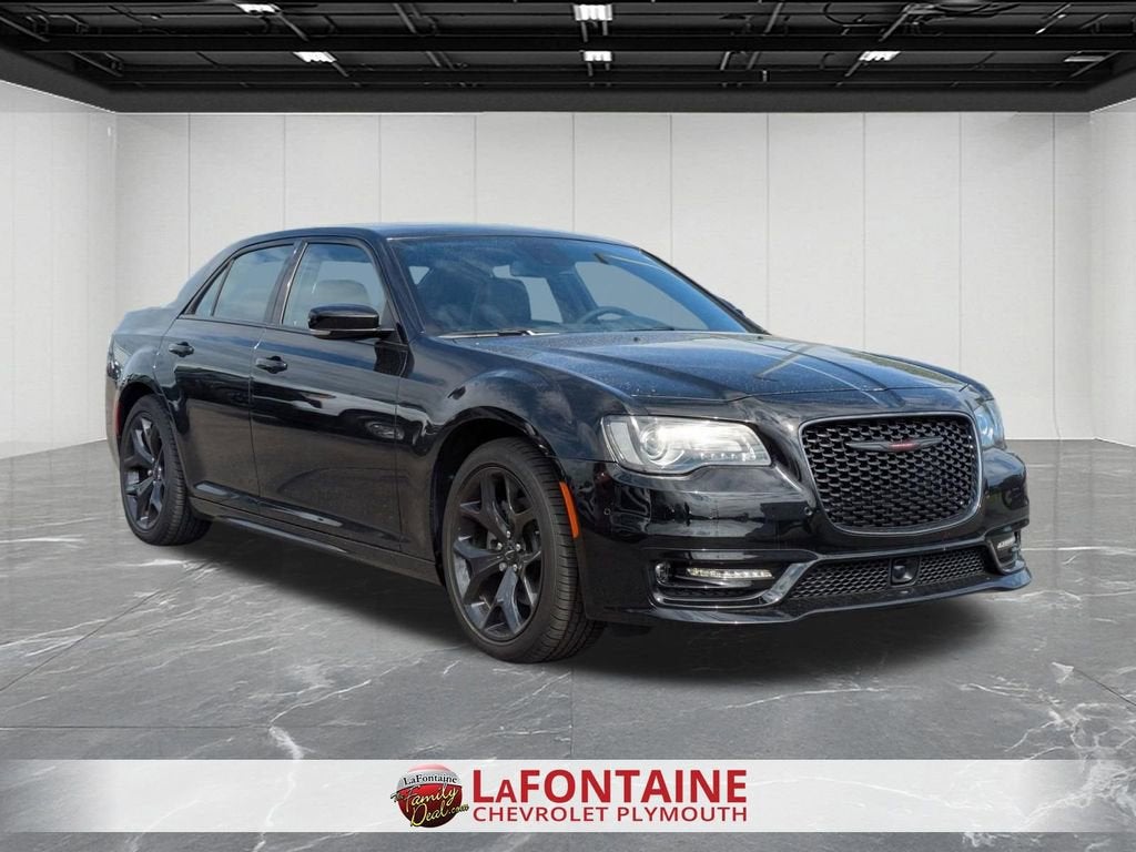 2022 Chrysler 300 S