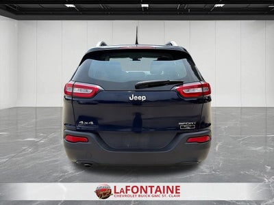 2016 Jeep Cherokee Sport