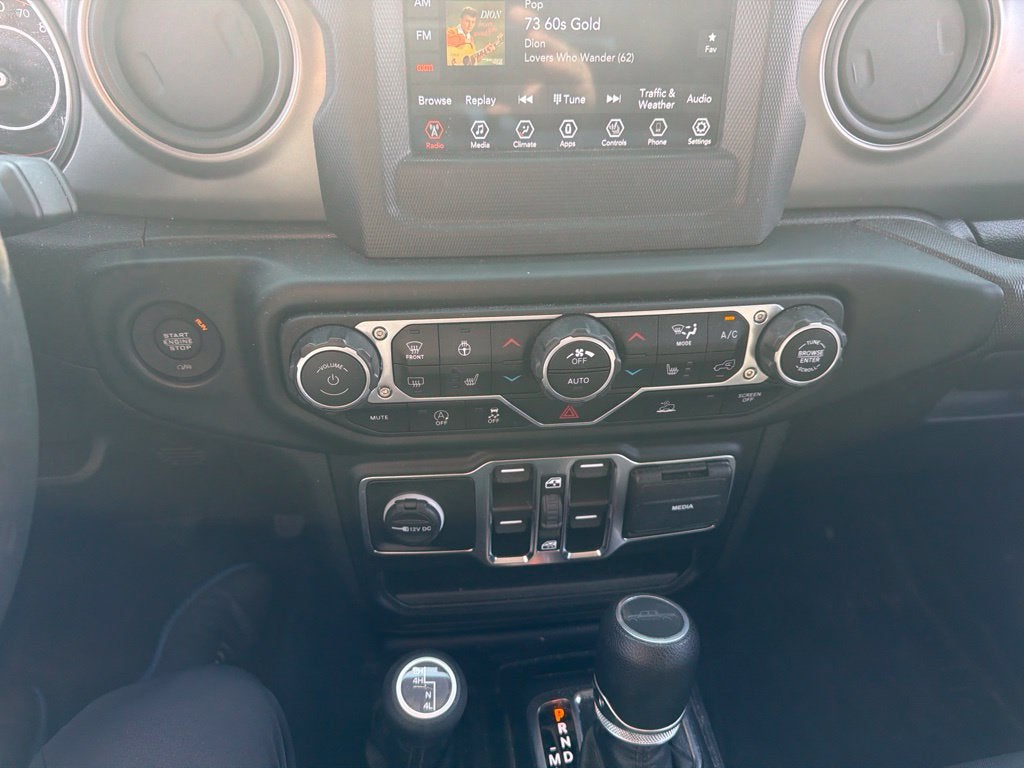 2023 Jeep GLADIATOR Base