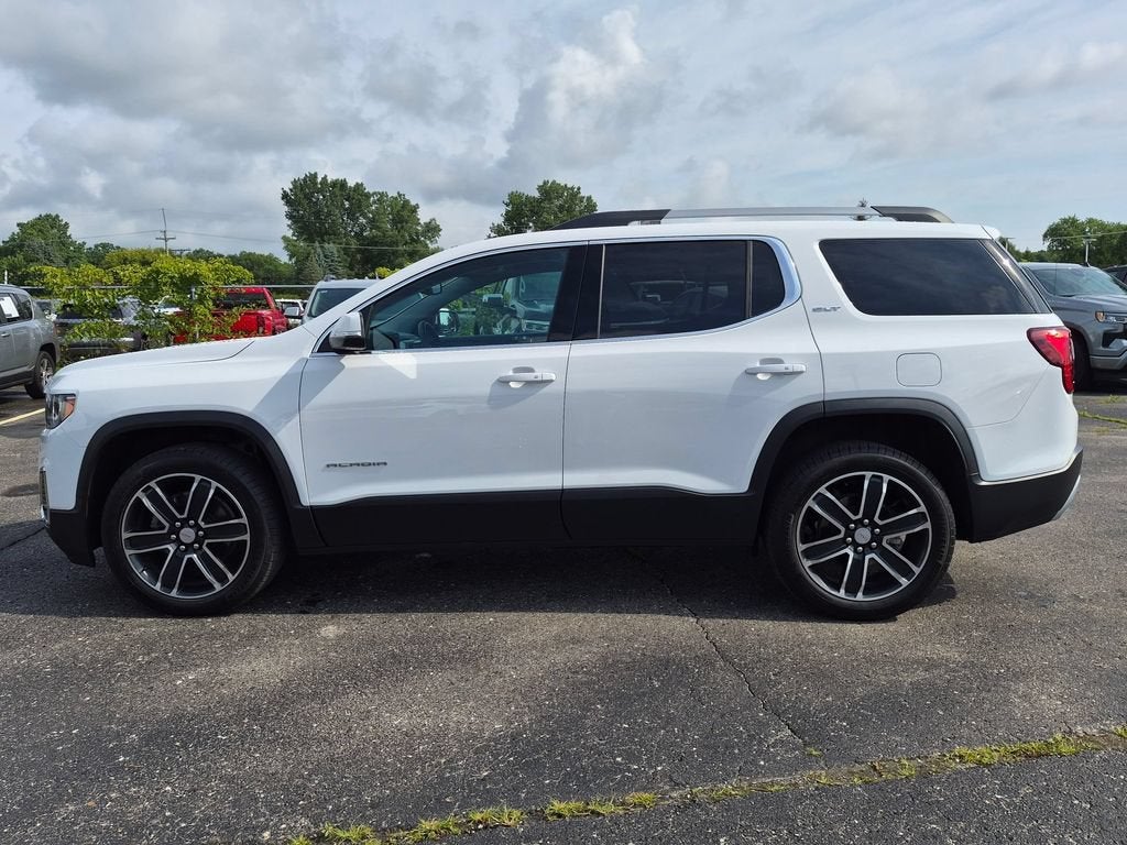 2023 GMC Acadia SLT