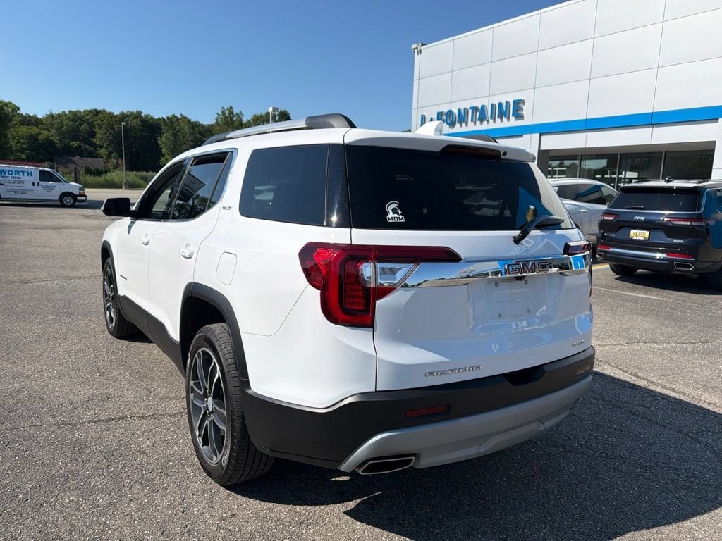 2023 GMC Acadia SLT