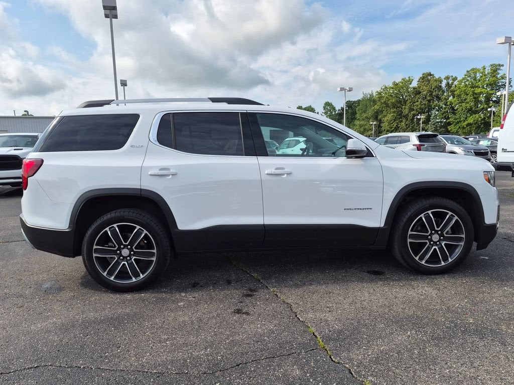 2023 GMC Acadia SLT