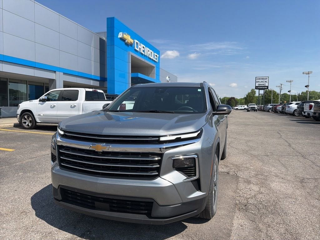 2024 Chevrolet Traverse LT