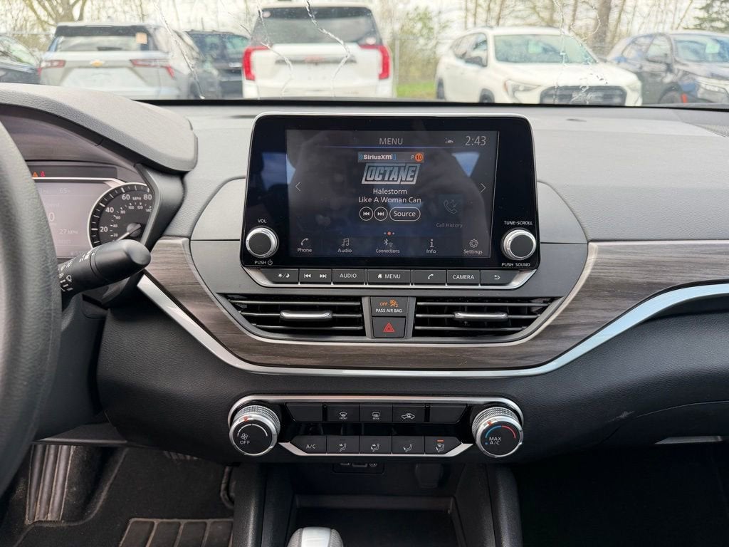 2025 Nissan Altima SV FWD