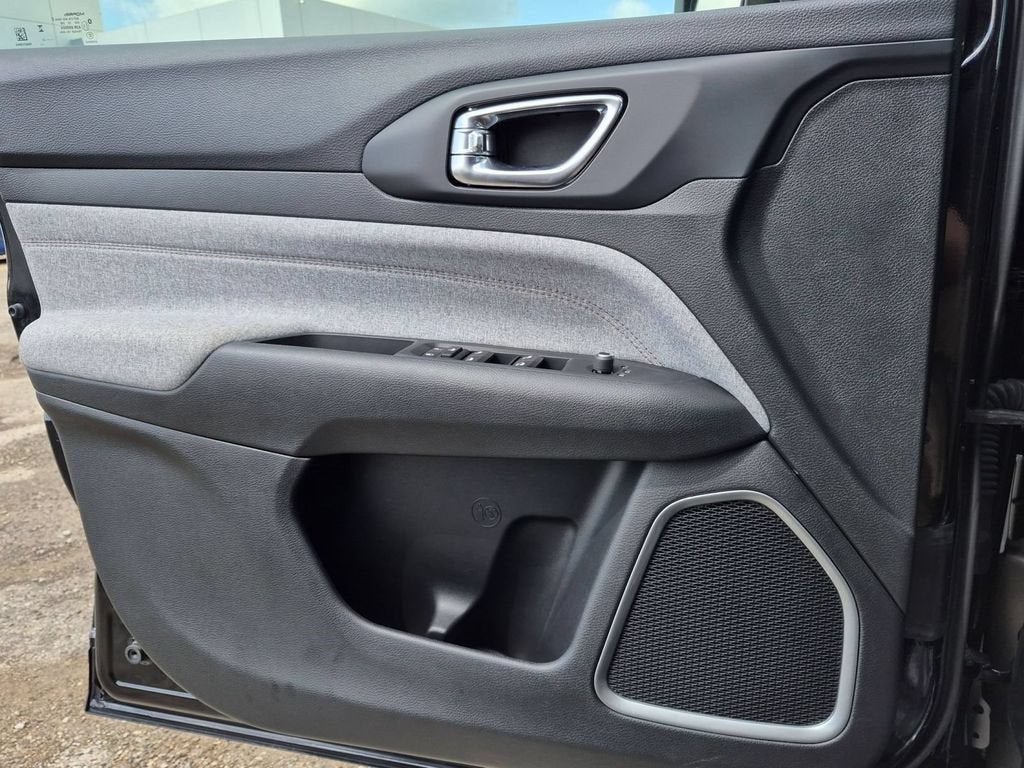 2023 Jeep Compass Latitude Lux FWD