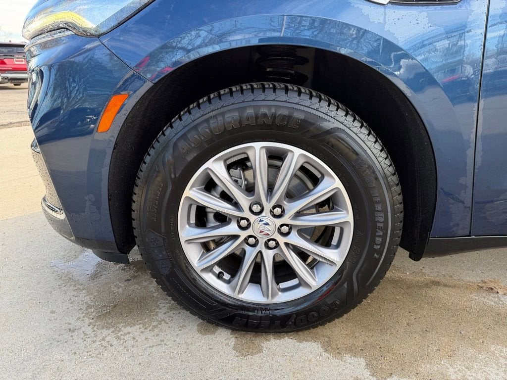 2023 Buick Enclave Essence