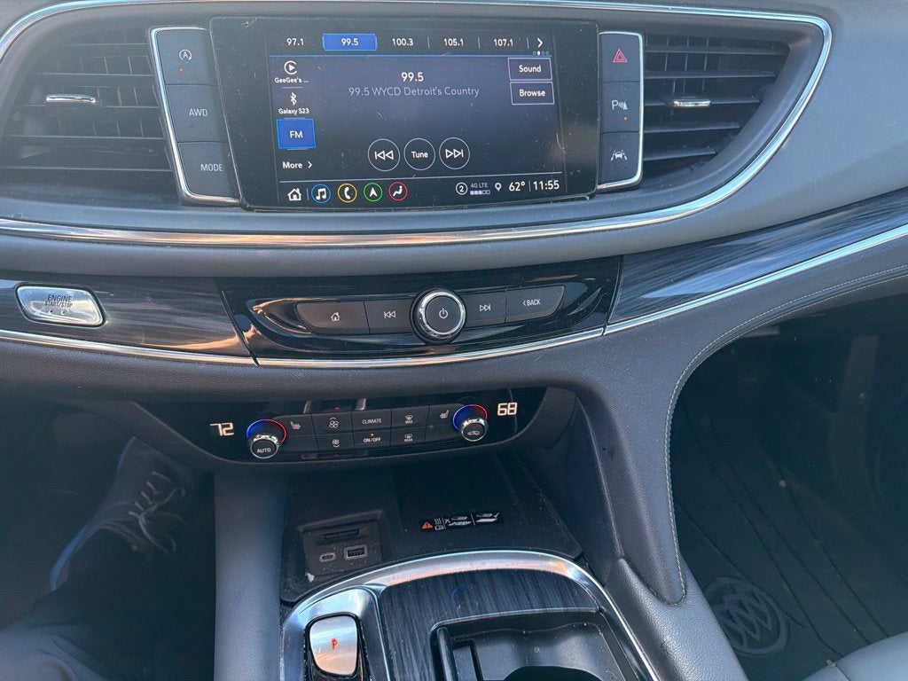2024 Buick Enclave Essence