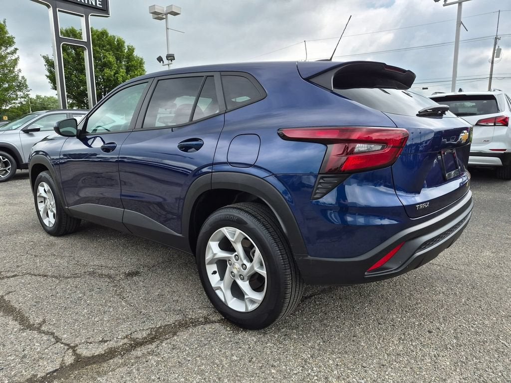 2024 Chevrolet Trax LS