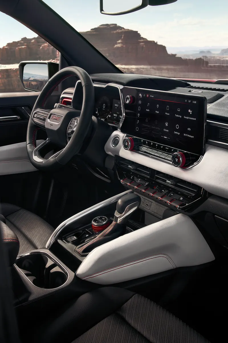 2026 GMC Canyon infotainment system at LaFontaine Buick GMC St. Clair in China Township MI